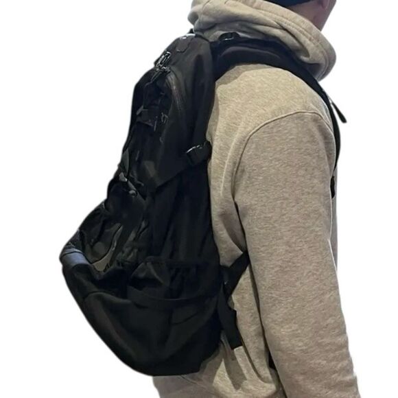 Arc’teryx Flare Backpack 2013 - Picture 2 of 16